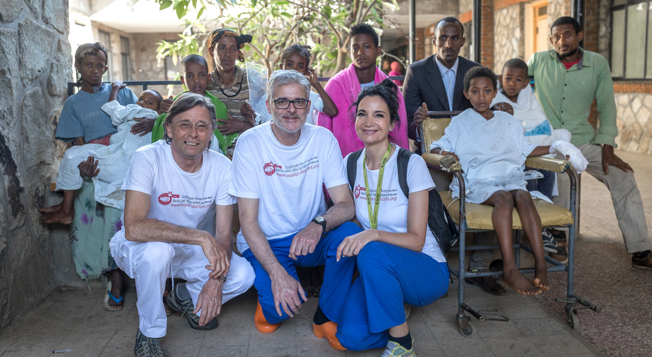 Südtiroler Ärzte helfen in Afrika